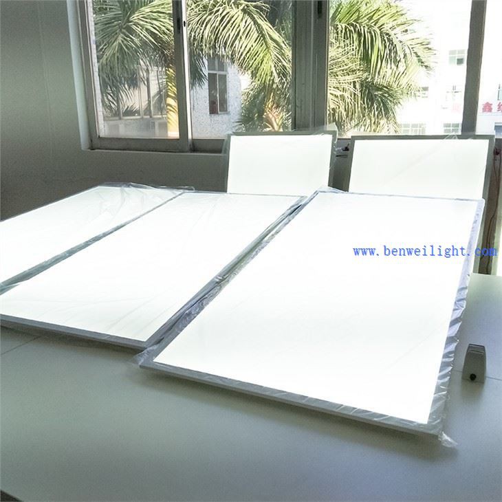 600x600 Surface Mounted Light Fittings