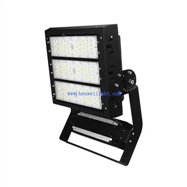 Apparecchi di illuminazione di inondazione