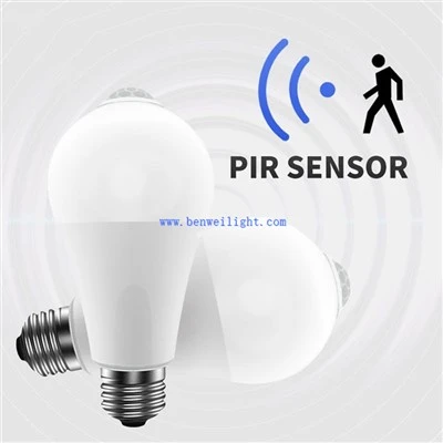 Lampadina LED con sensore di movimento