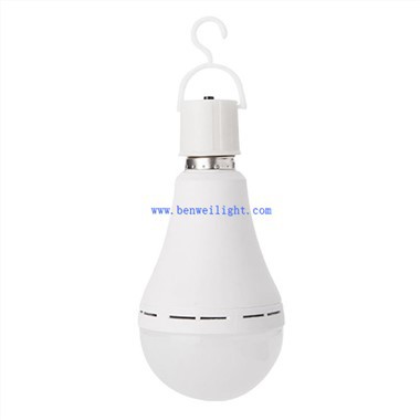 Lampadina a batteria ricaricabile