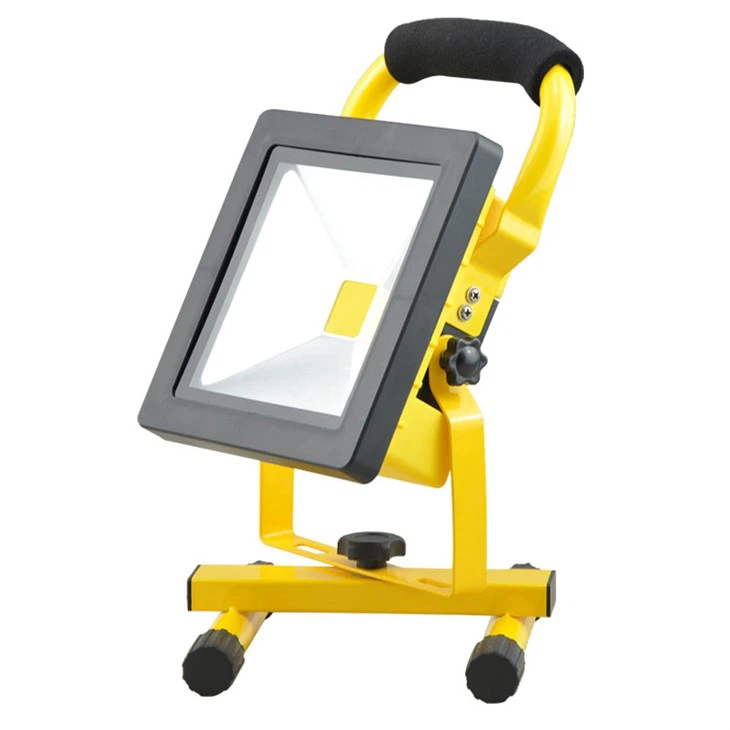 Lampada sportiva ricaricabile a LED da 70 W