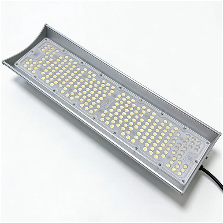Luce Highbay LED CRI92 per sala stampa antiriflesso