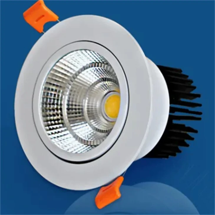 Lampada da incasso a soffitto orientabile a LED