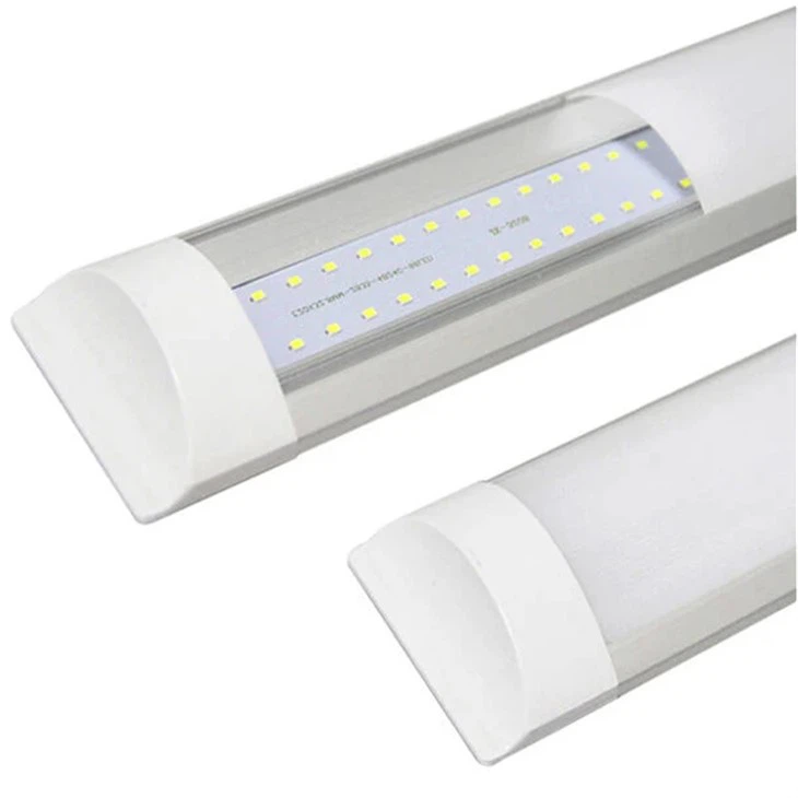 Luce a stecca per montaggio superficiale