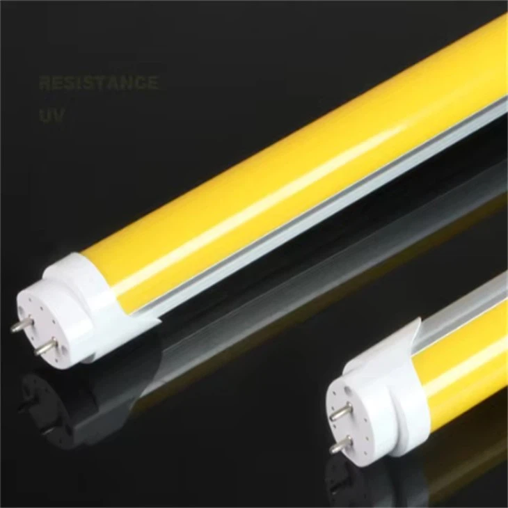 Luci LED con tubo di copertura giallo anti UV 15W